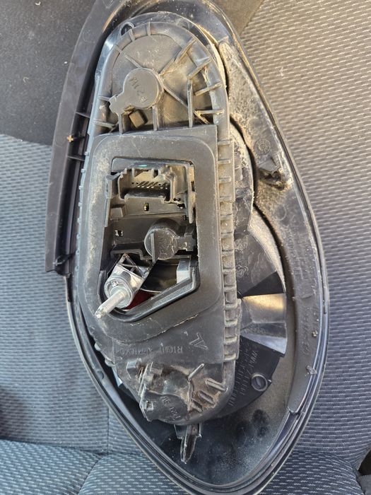 Lampă triplă / stop dreapta Aygo 2007