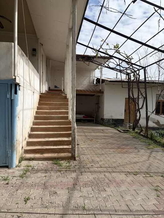 Продается участок в Джалаере 7 соток место хорошее