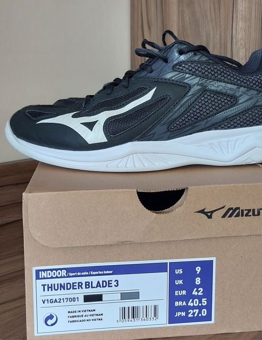 Маратонки Mizuno за зала 42