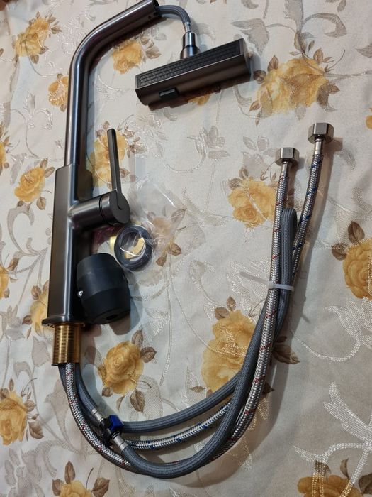 Baterie Bucătărie Premium cu Curgere Tip Cascadă, Jet sau Spray, Duș E