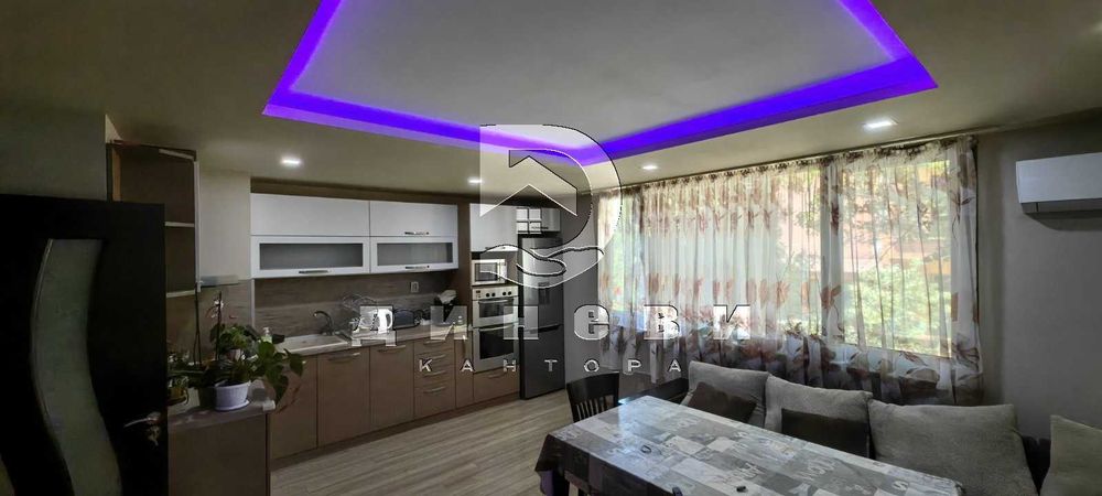 Продава се Четиристаен апартамент в Стара Загора, Опълченски - 89 кв.м за 1551 €/кв.м - Снимка #1