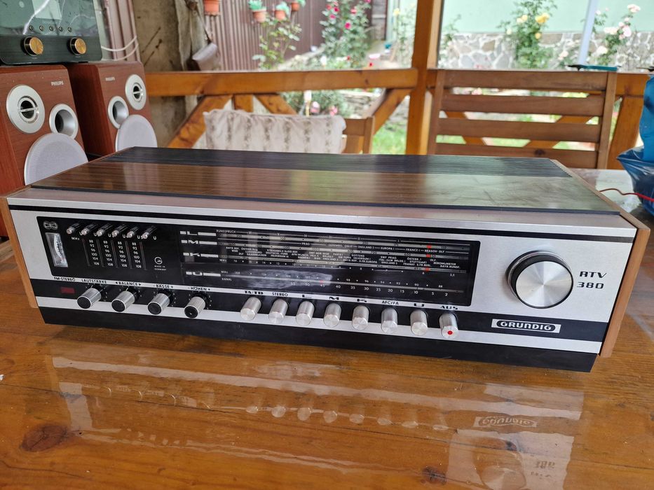 Amplituner GRUNDIG RTV 380