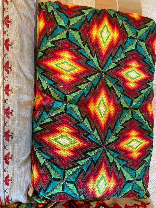 Ръчно бродирани калъфки за възглавници