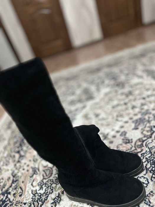 Продам зимние сапоги