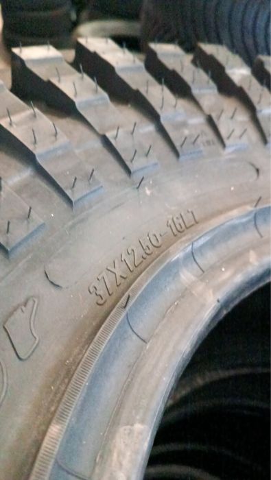 Продавам нови гуми за кал MAXXIS