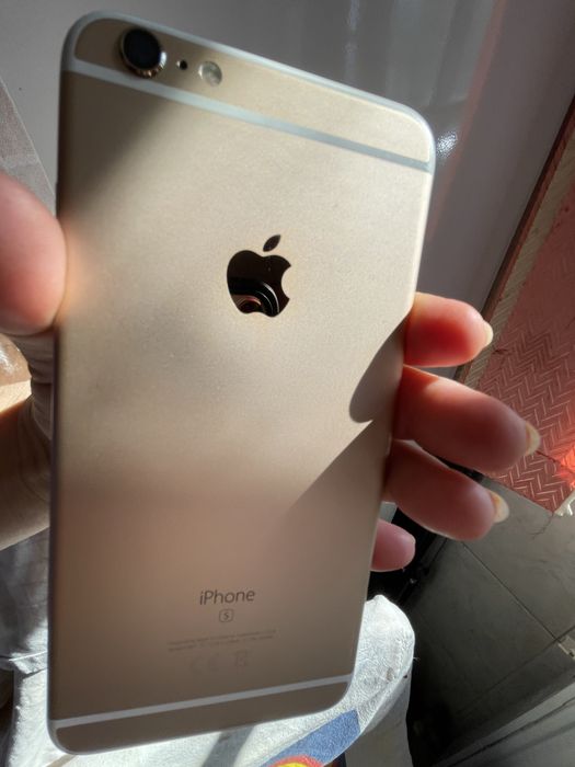 Vând iPhone 6 sPlus aproape nou