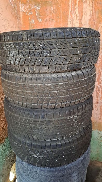 Шины 14 продам почти новый