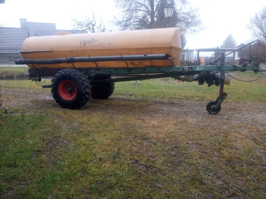 Vidanja  cu pompa  pentru tractor