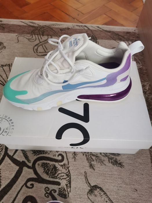 Adidași Nike Air270 React