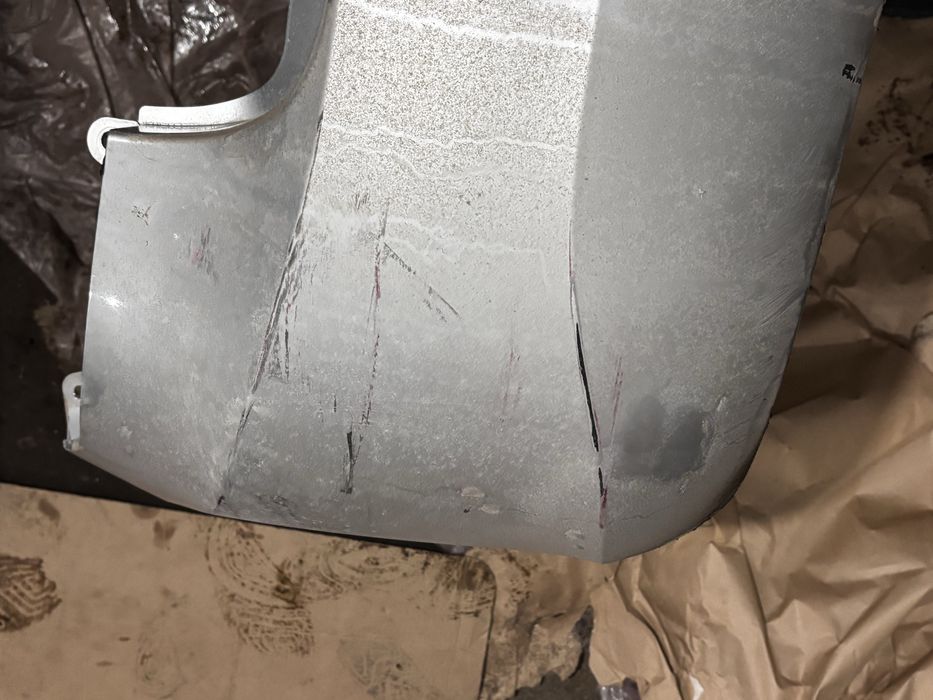 продам задний бампер лада гранта