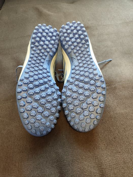 Ghete / adidași fotbal sintetic Adidas mărimea 44