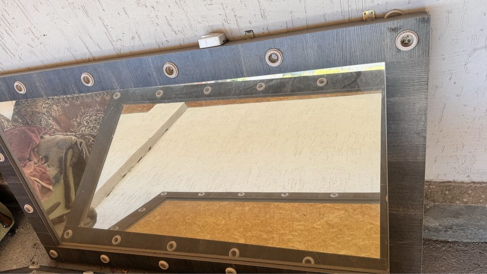 Зеркало с подсветкой