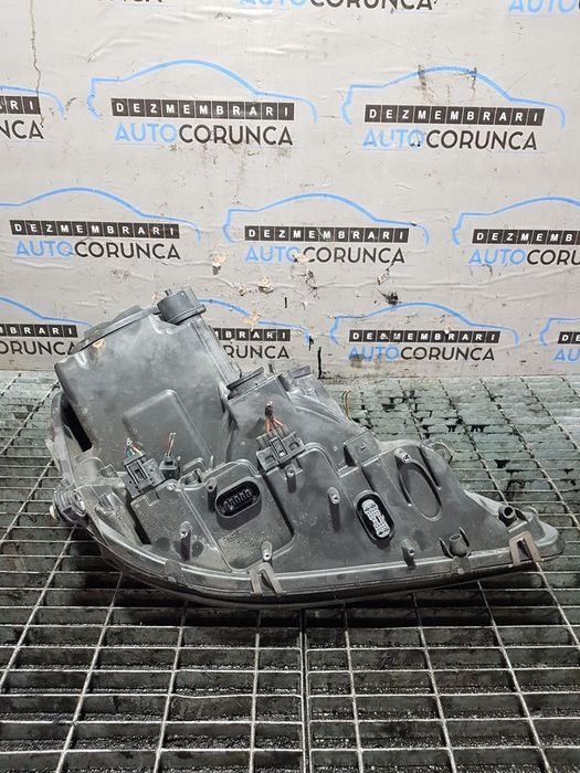 Far Stanga Mercedes ML W164 2005 - 2008 SUV 4 Usi (664) Xenon BI - XENON CRĂPAT ÎN ...