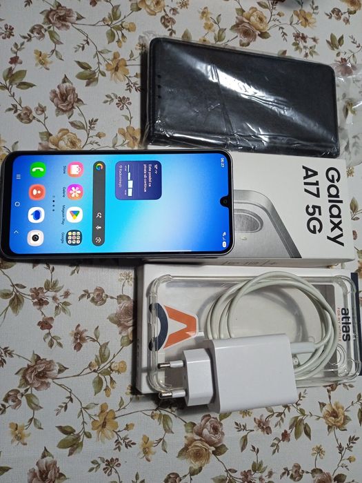 Telefon Samsung A17 5G.