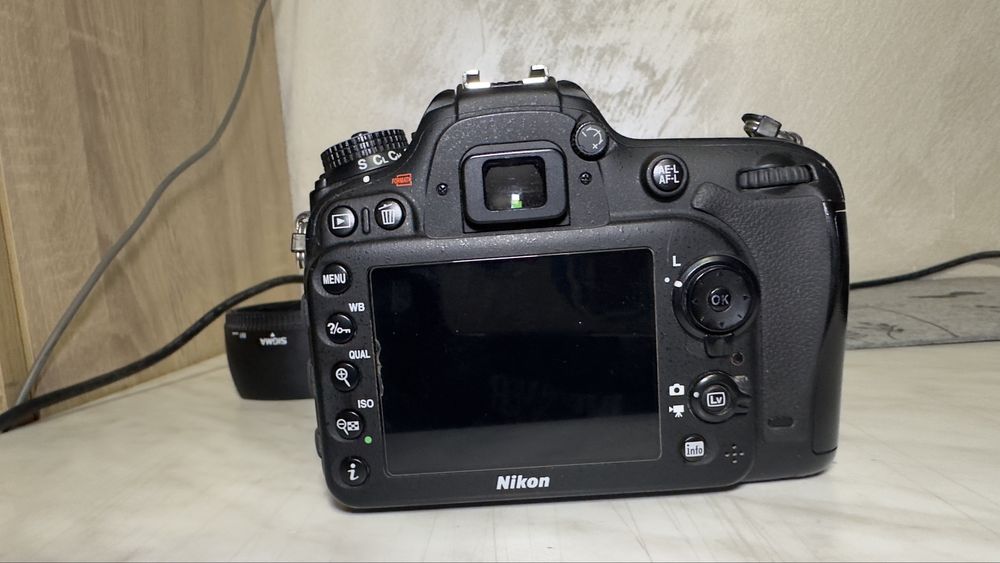 Никон д7200 с два обектива