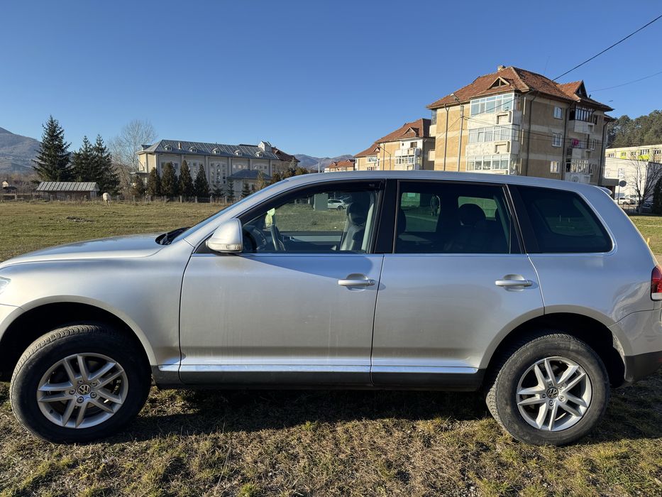 Vw Toureg 2.5tdi, automat,2008,inmatriculat in romania de 10luni,