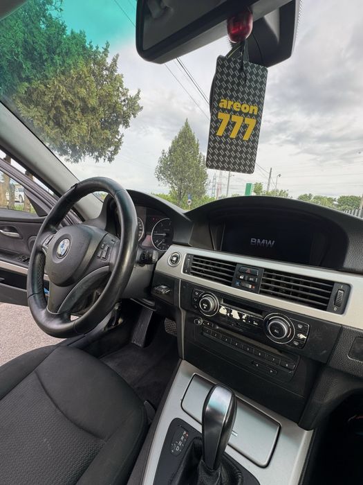 BMW E90 318D Sedan