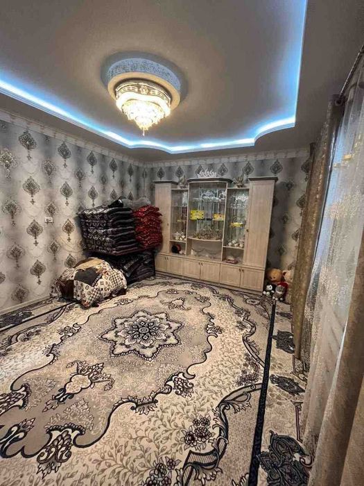 Уй сотилади Нурафшон шахар