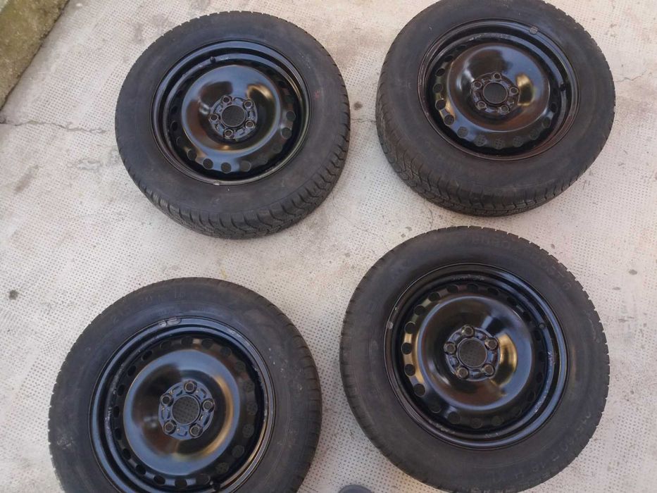 Гуми с джанти 215 60 16 ''