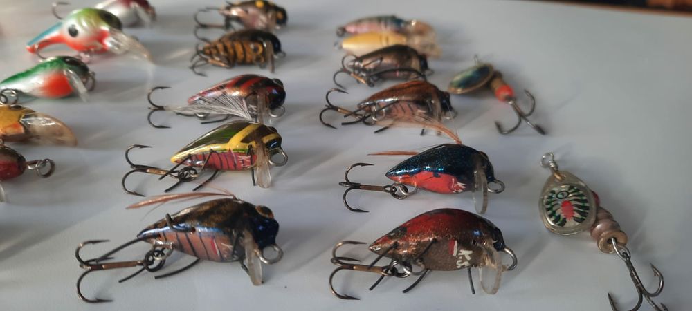 Set voblere pescuit la spinning