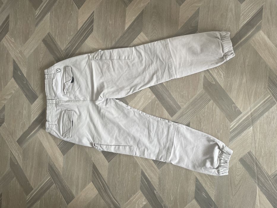 карго панталони