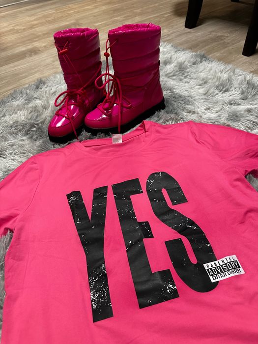 Цикламени боти чисто нови