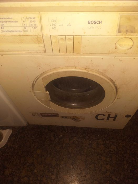Домакинство, продава се гардероб