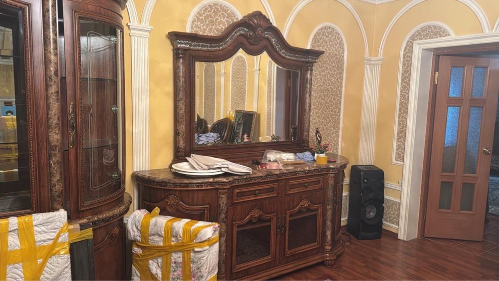 Сервант гарнитур