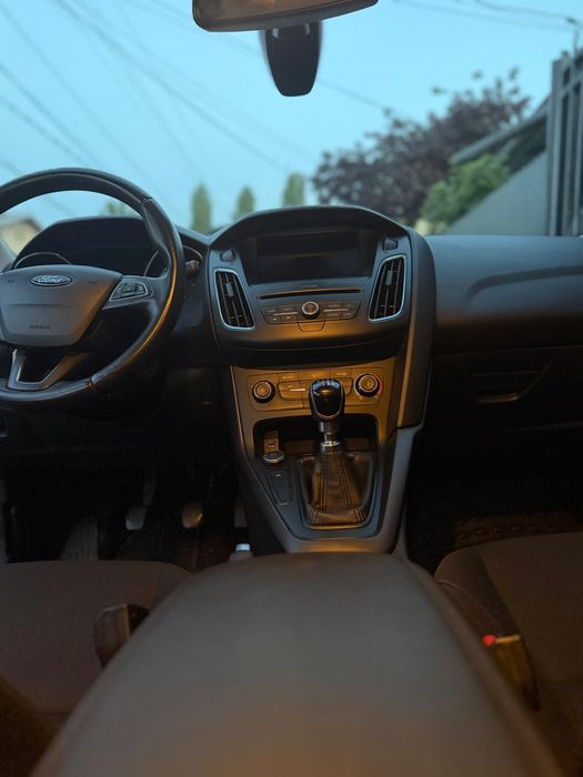FORD Focus 2018 — imagine 5