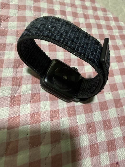 apple watch se 40мм