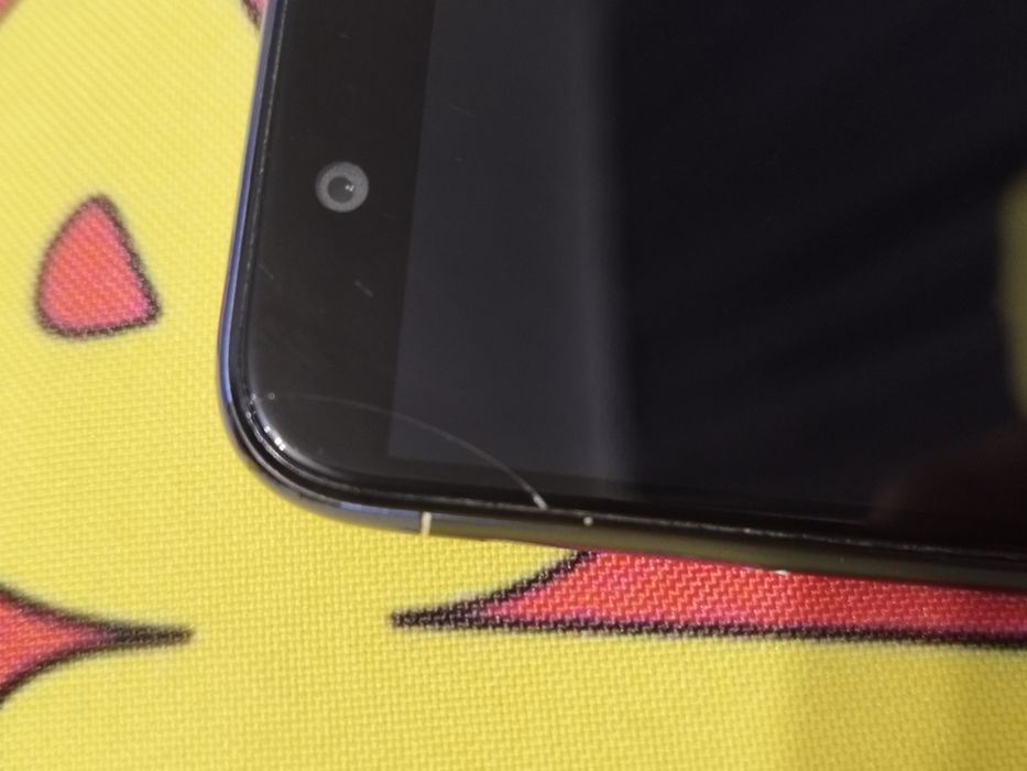 Продам телефон Huawei p smart