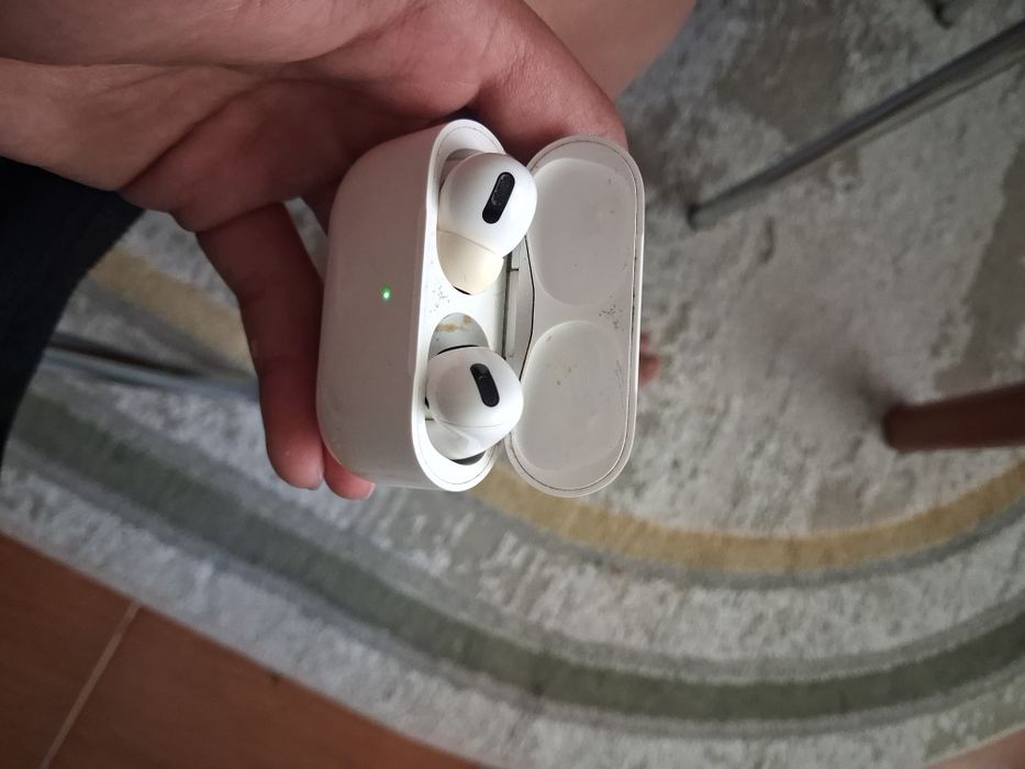 Продаются Airpods pro 1