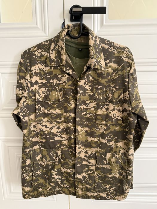 Военная форма (2 комплекта)