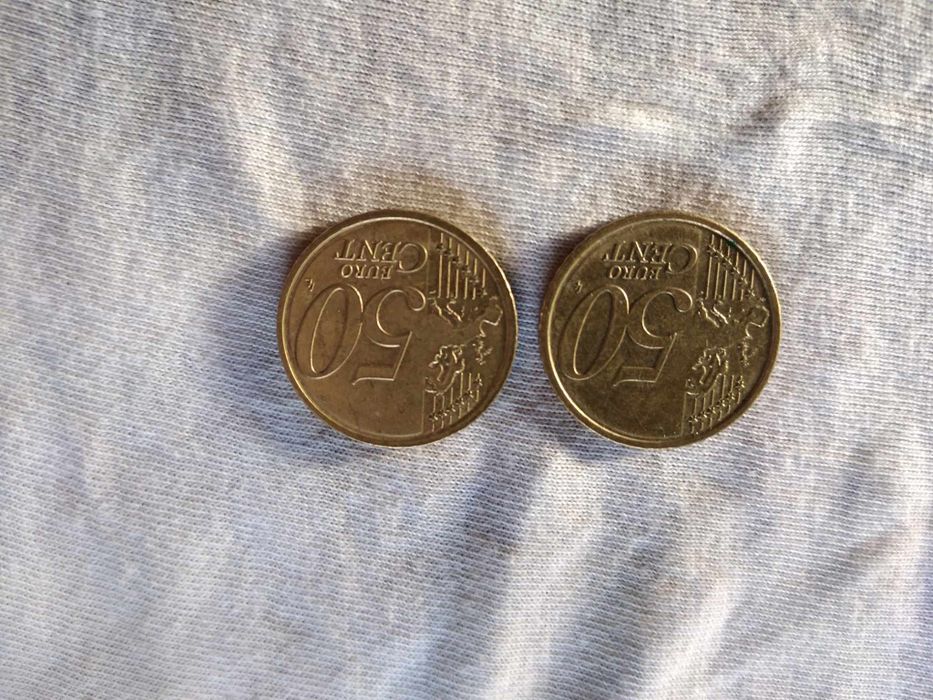 Vând monede vechi de colecție