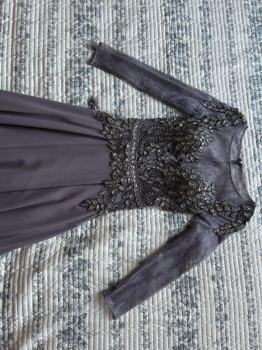 Вечерние платье