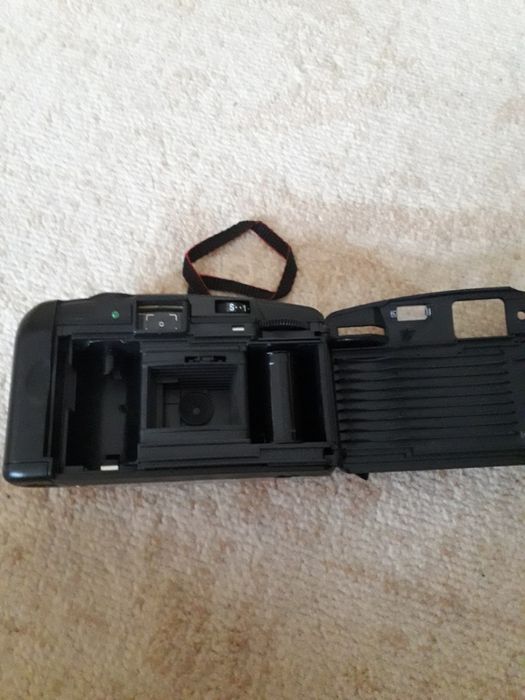 Фотоапарат с калъфче