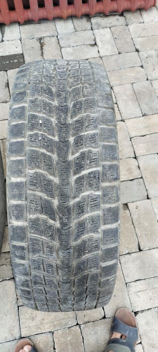 Зимняя резина, липучка.