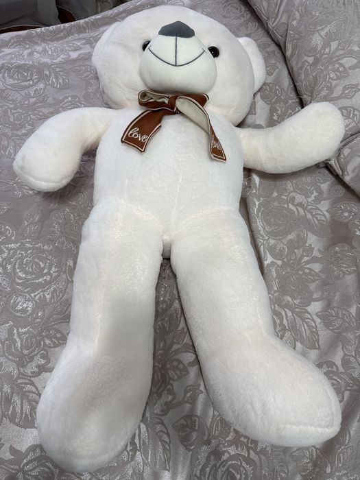 Продам белую Мишку 90 см