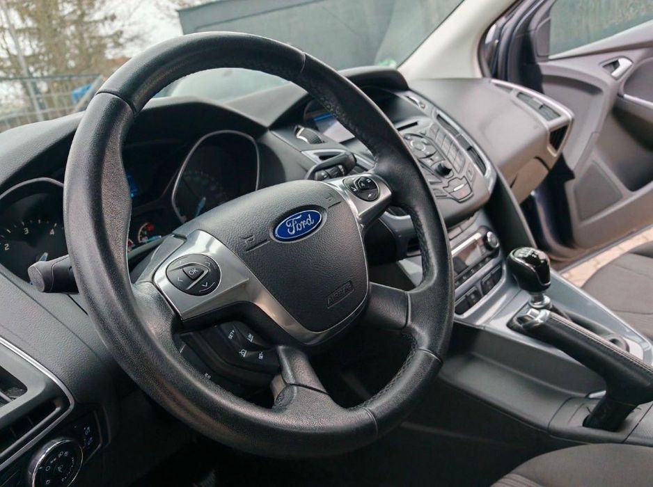 FORD Focus 2013 — imagine 5