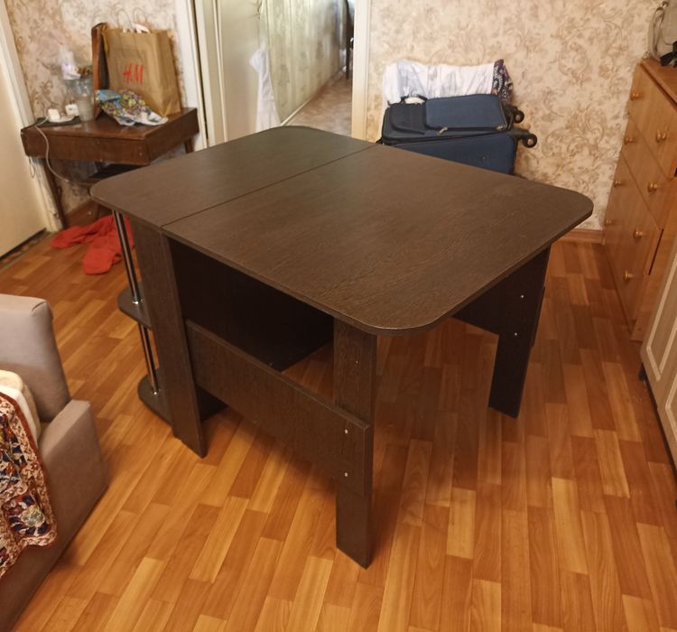 Стол раскладной с полками