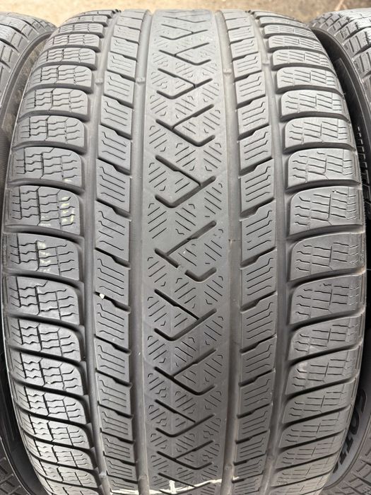 4x Anvelope iarna 305/35 r21 M+S - Pirelli Sotto Zero 3