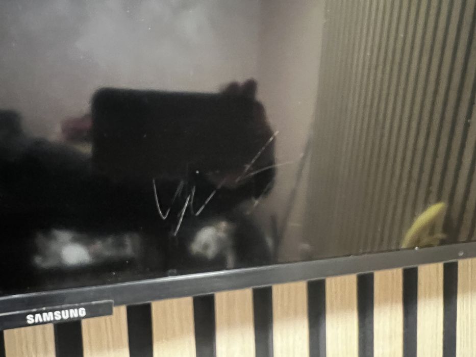 SAMSUNG 4K Smart 43”