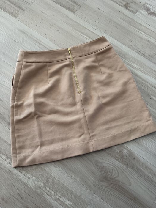 H&M къса бежова пола