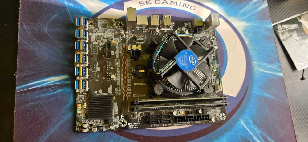 Дъно Mini ATX Socket 1151 CPU i3 8100 вградено видео + 8GB DDR4 рам