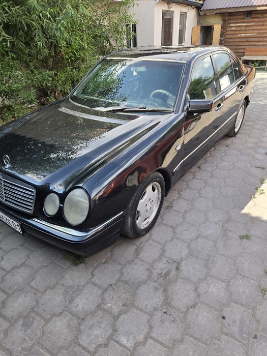 Продам Мэрс авангард 1999