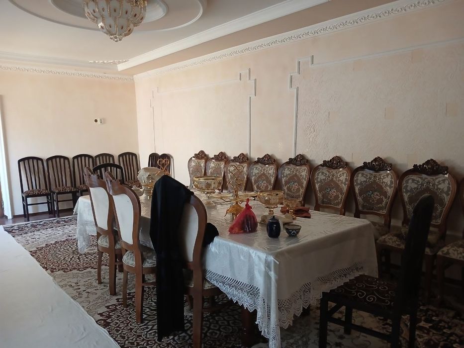 Keles massiv tarafda yer narxida uchaska sotiladi 25000 y.e