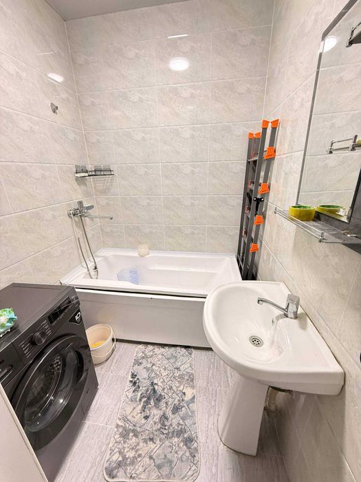 Район - #Яккасарой  Ориентир - Улица Бабура, рядом Pyramid Towe