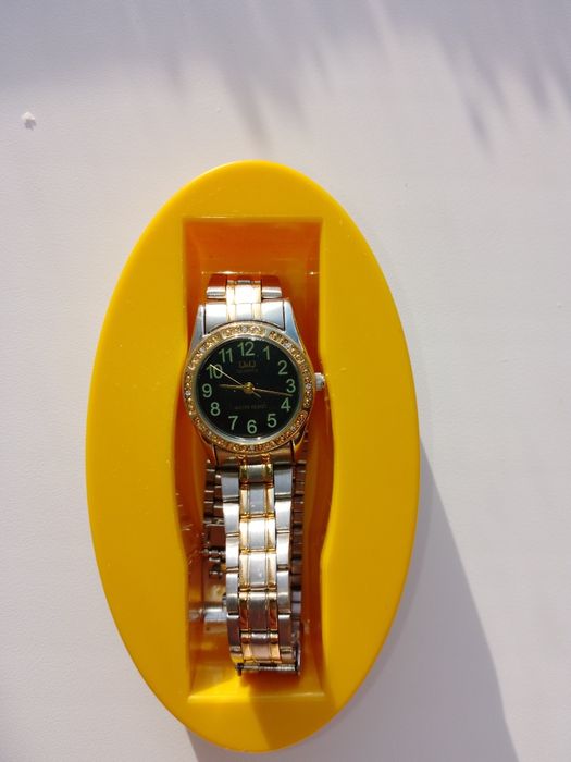 Продам наручные часы