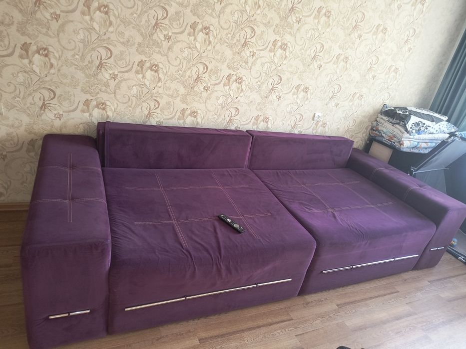 Продам большой диван
