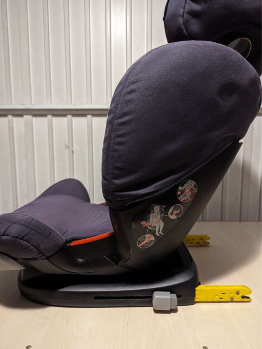 Столче за кола Maxi Cosi Rodifix